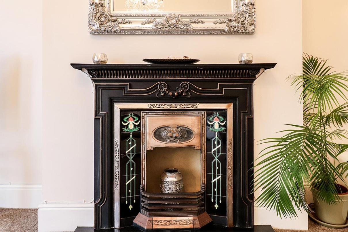 3 Queens Gardens Sea View Apartment Eastbourne Luaran gambar