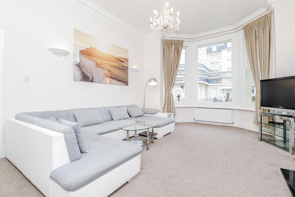 3 Queens Gardens Sea View Apartment Eastbourne Luaran gambar